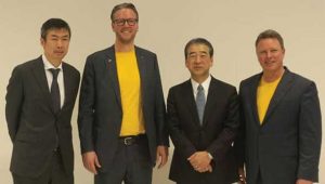 Confirmed their cooperation at HANNOVER MESSE: Hiroshi Satoh, Division General Manager, International Business Division, HIROSE; Philip Harting, CEO HARTING Technologiegruppr; Kazunori Ishii, President HIROSE; and Ralf Klein, Managing Director HARTING Electronics (from left to right).
