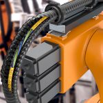 New chainflex IO-Link cables ensure reliable communication even under torsion for energy chains and robots