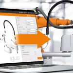 Equipping robots made easy with the QuickRobot online tool from igus